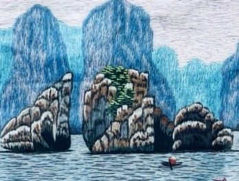 Is Hang Dao Street Hanoi Worth Visiting? 5 Criteria